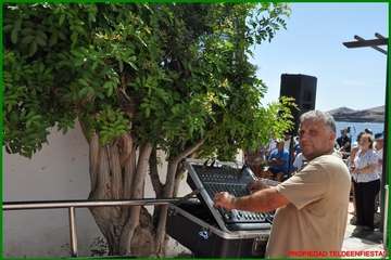 La playa de Ojos de Garza celebra el día grande de sus fiestas con misa y procesión/Agustin Cabrera/TF.
